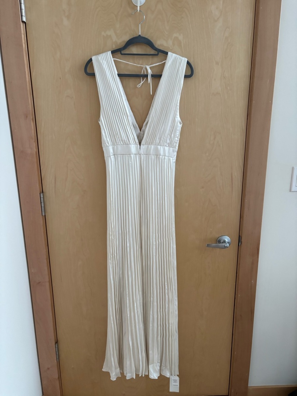 NWT Abercrombie & Fitch Giselle Pleated Wide-Leg Jumpsuit in Ivory - Picture 5 of 6